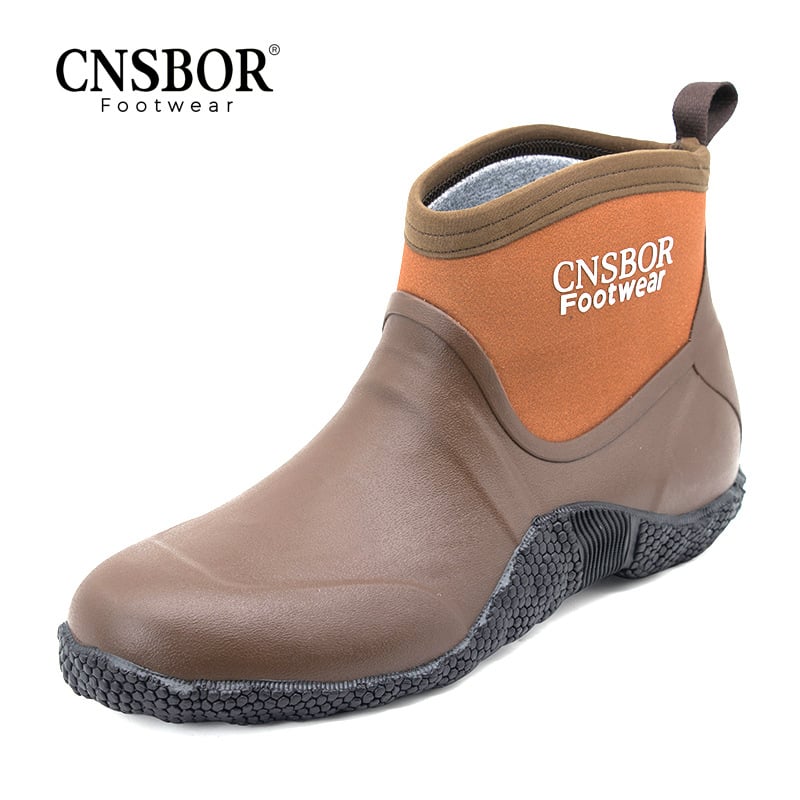 Kišne čizme s gornjim dijelom od Crosyile smole, gumom, unutarnja podstava od ovčjeg baršuna, visina pete 3-5 cm