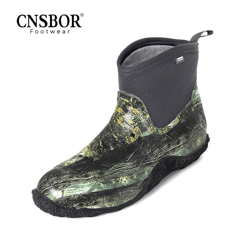 Kišne čizme s gornjim dijelom od Crosyile smole, gumom, unutarnja podstava od ovčjeg baršuna, visina pete 3-5 cm