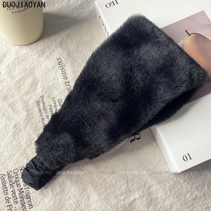 Pieres matu lente – Eiropas un Amerikas stils, ģeometriska forma, Weiluxi galvas rotājums, rudens 2025