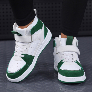 Zēnu sporta apavi, sintētiskā āda augšdaļā, kvadrātveidīgs purngals, Velcro aizdare, gumijas zole