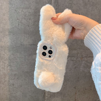 Tālruņa vāciņš ar animētu truša tēlu iPhone 13 Pro Max / 13 Pro / 14 Pro Max – mīksts gumijas materiāls, rokdarbs, pilns pārklājums, kritienu aizsardzība