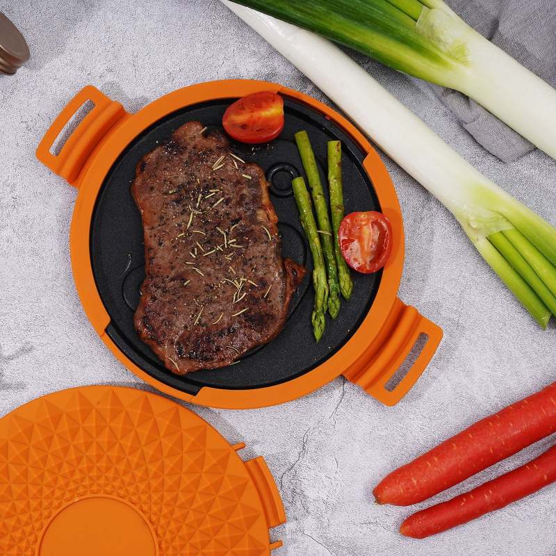 Mikrovalna sendvič preša s odvojivim silikonskim posudom, kružnog oblika, dvostrana; model SN005D; funkcije: zagrijavanje, pećenje mesa, prženje jaja; težina 887 g; poklopac za prašinu uključen