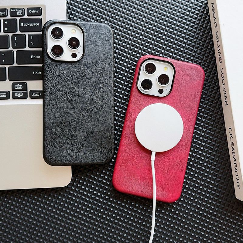 Telefonu lieta iPhone ar magnētisku aizturi, pret kritieniem, materiāls PC + mākslīgā āda, ādas tekstūra, saderīgs ar iPhone 12–14 sēriju