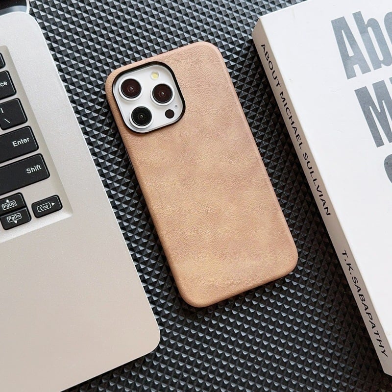 Telefonu lieta iPhone ar magnētisku aizturi, pret kritieniem, materiāls PC + mākslīgā āda, ādas tekstūra, saderīgs ar iPhone 12–14 sēriju