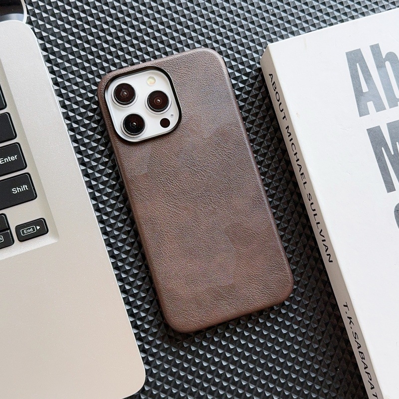 Telefonu lieta iPhone ar magnētisku aizturi, pret kritieniem, materiāls PC + mākslīgā āda, ādas tekstūra, saderīgs ar iPhone 12–14 sēriju