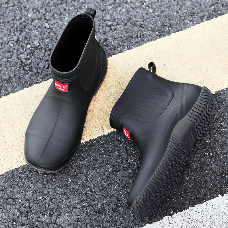 Ženske čizme za kišu s PVC gornjim dijelom, vodootporne, protuklizne, ravna peta, injekcijski oblikovane