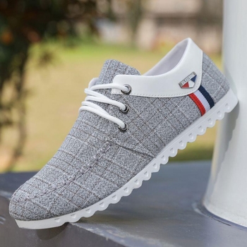 Vīriešu platna sneakers - elpojošs augšējais materiāls, šņorējamas, zems profils, gumijas zole, asas pirksts