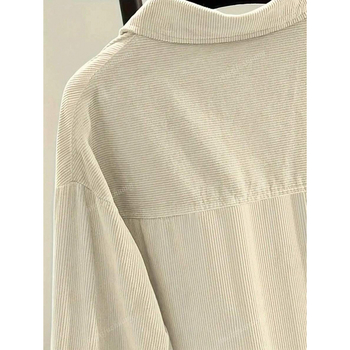 Palaidinė iš linų mišinio su keturių krypčių elastingumu, platus apykaklė, 3/4 rankovės, fleece įdėklas, siauras kirpimas