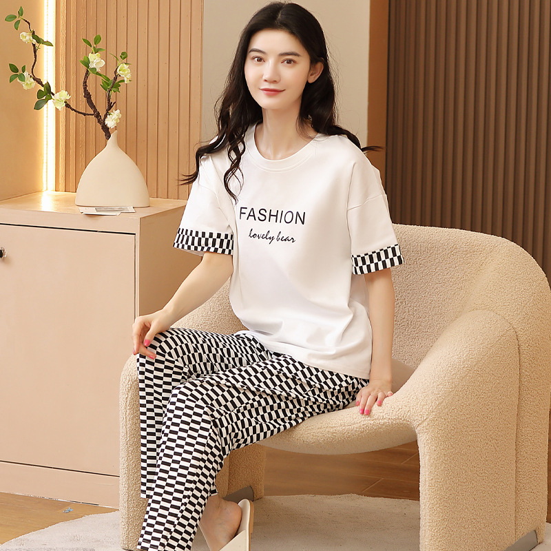 Kokvilnas divdaļīgs pidžāmas komplekts ar apaļu kakla izgriezumu un biksēm, karikatūru zīmējums, viegls un elpojošs vasarai