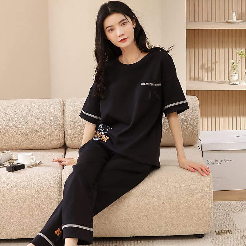 Kokvilnas divdaļīgs pidžāmas komplekts ar apaļu kakla izgriezumu un biksēm, karikatūru zīmējums, viegls un elpojošs vasarai