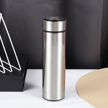 Termosa krūze ar iekšējo 304 nerūsējošo tēraudu, ārējo 201 nerūsējošo tēraudu, izolācija 6-12 stundas, portatīvs vakuuma dizains