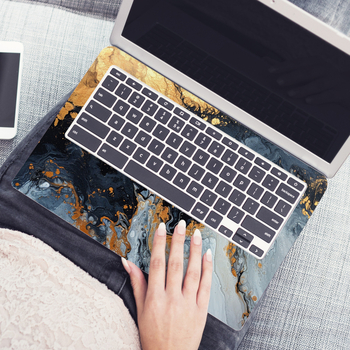 Portatīvā datora korpusa aizsargfilms – PVC, korpusa membrāna, mehāniska apstrāde, MacBook saderīgs, pret skrāpējumiem, bez griešanas, bez līmes.