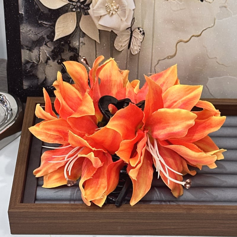 Matu aizdare - 3D lilijas zieds, 4 lilijas, roku darbs, fejas stils (Printed Lily)