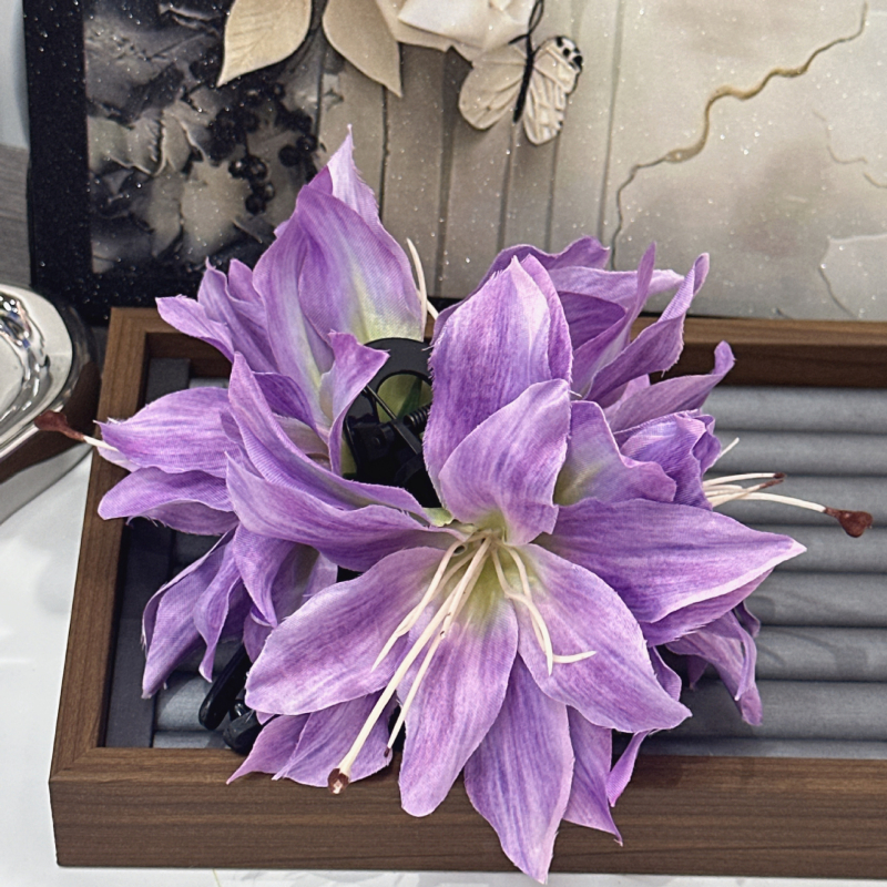 Matu aizdare - 3D lilijas zieds, 4 lilijas, roku darbs, fejas stils (Printed Lily)