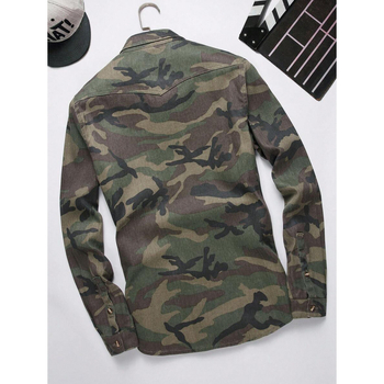 Vīriešu krekls ar pogām priekšā, kamuflāžas apdruka, sintētisko šķiedru maisījums