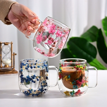 Šalica od borosilikatnog stakla s drškom, dvostrukog zida, dizajn suhih cvjetova, otporna na toplinu