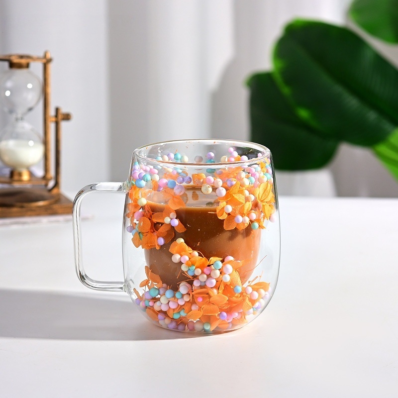 Šalica od borosilikatnog stakla s drškom, dvostrukog zida, dizajn suhih cvjetova, otporna na toplinu