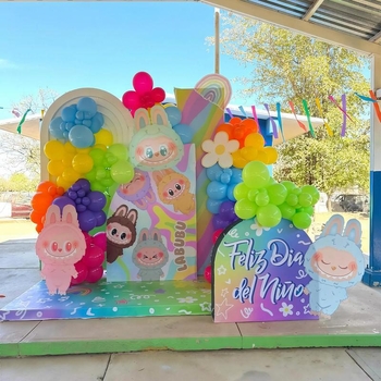 Ziemassvētku un Helovīna varavīksnes balonu arka komplekts — Materiāls TPU; Balona tips: grīdas balons; Forma: sirds; Preces numurs lz1731303088557166908