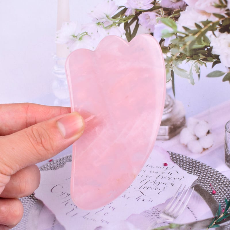 Сърцевидна дъска за лицев масаж от естествен кварц, полирана повърхност, персонализиране