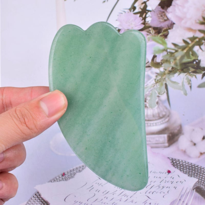 Сърцевидна дъска за лицев масаж от естествен кварц, полирана повърхност, персонализиране