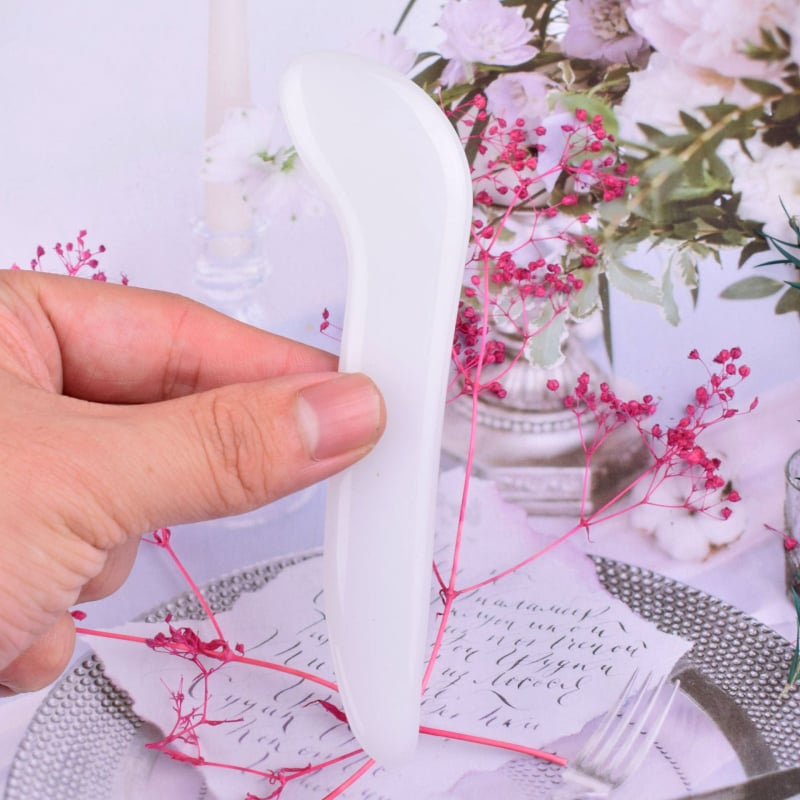 Сърцевидна дъска за лицев масаж от естествен кварц, полирана повърхност, персонализиране