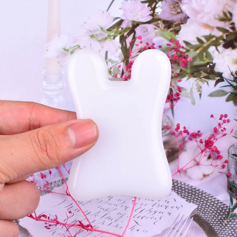 Сърцевидна дъска за лицев масаж от естествен кварц, полирана повърхност, персонализиране