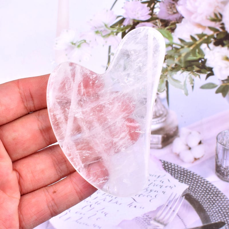 Сърцевидна дъска за лицев масаж от естествен кварц, полирана повърхност, персонализиране