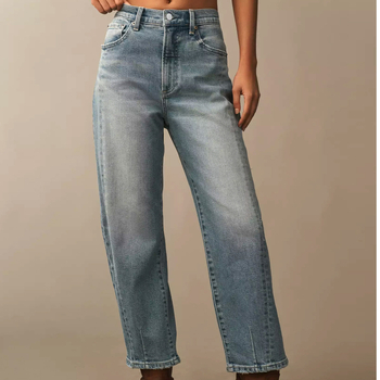 Džinsi – adīts denims ar elastānu, augsts viduklis, taisnas bikses, nolietoti un izmazgāti