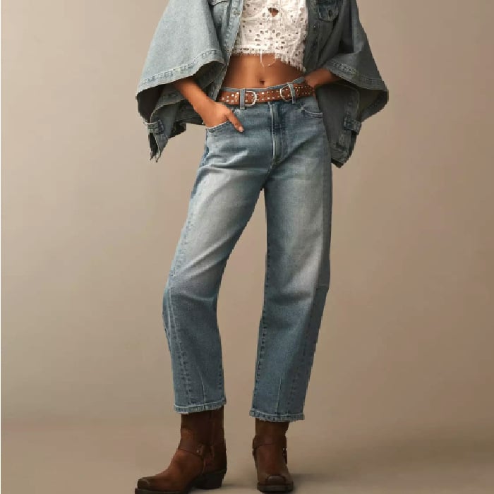 Džinsi – adīts denims ar elastānu, augsts viduklis, taisnas bikses, nolietoti un izmazgāti