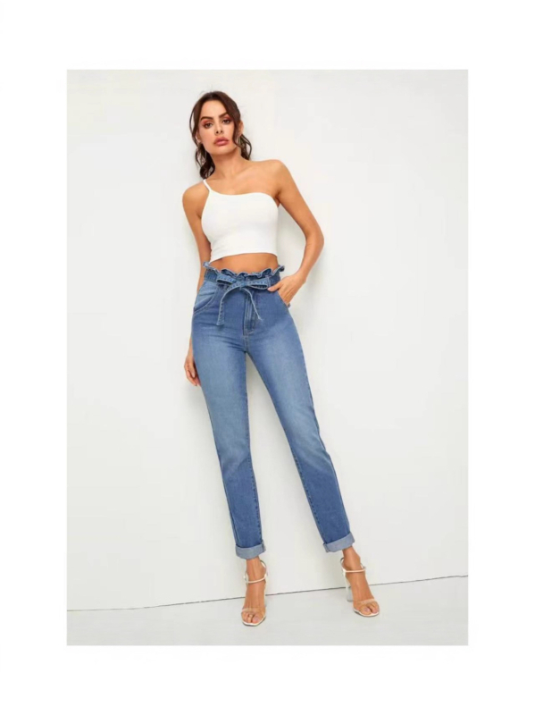 Džinsu šauras bikses ar augstu elastīgumu, vidukļa līmenis vidējā pakāpe, ilgs garums, kokvilna 50–70% un elastāns 30–50%