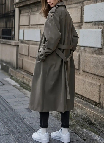 Dugo žensko kaput s ovratnikom, labav kroj, poliester s elastanom, dugi rukavi, zatvaranje vezicama, casual japansko-korejski stil