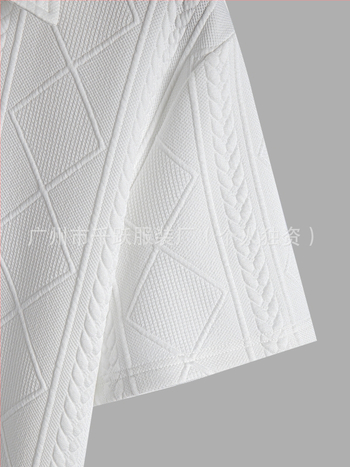 Geometriai mintázatú kötött polo ing, lélegző poliészter, Turn-Down gallér, fél nyitott placket, rövid ujjú