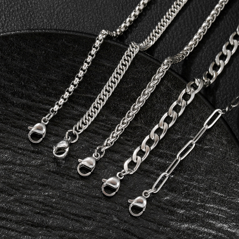 Комплект от 8 гривни от неръждаема стомана, унисекс, геометрична форма, полирани, артикул 202507B3, зима 2025