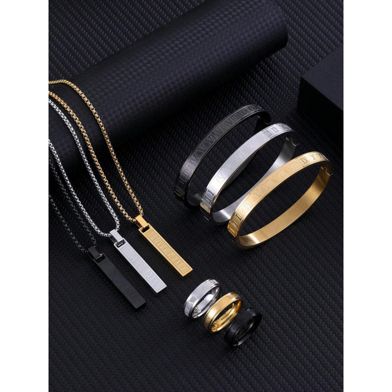 Kullatud meeste ehtedekomplekt — käevõru, sõrmus ja kaelakee Rooma numbritega