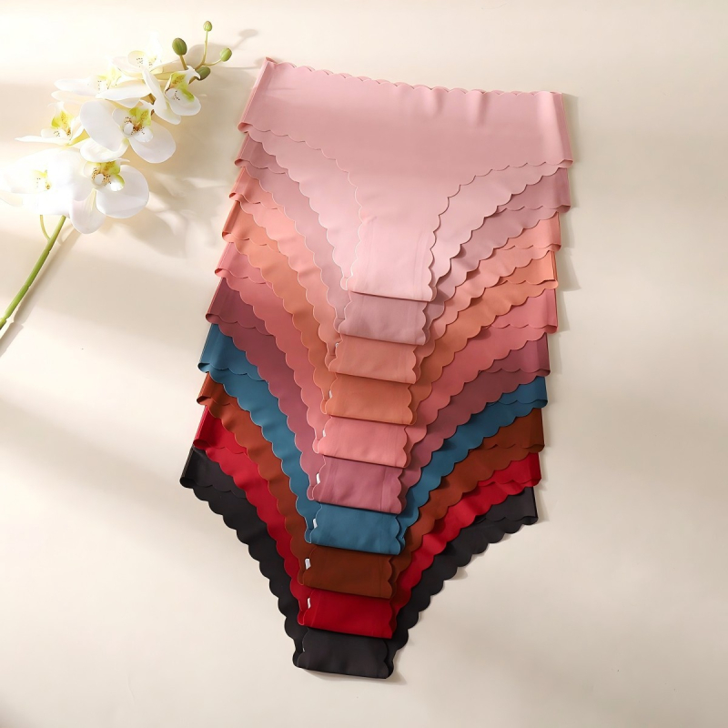 Naiste nailonist bikini aluspüksid, kootud, keskmise talje, puuvillane vooder, 70–80% nailon