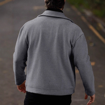 Jakk – sportlik, vaba lõige, lakk-kaelus, ühe rivi nööp