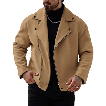 Jakk – sportlik, vaba lõige, lakk-kaelus, ühe rivi nööp