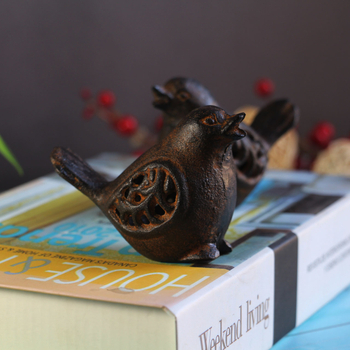 Valatud rauast linnuke aiapiirkondade jaoks, pastoraalne stiil, IP-kinnitusega