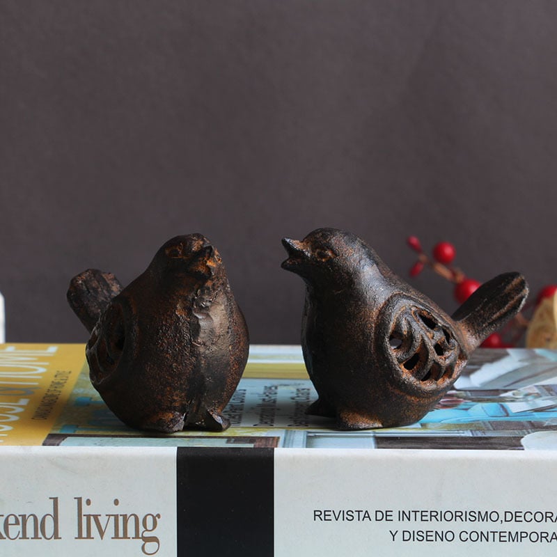 Valatud rauast linnuke aiapiirkondade jaoks, pastoraalne stiil, IP-kinnitusega