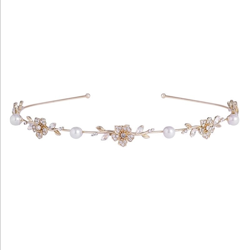 Guzhang ötvözet fejkendő gyöngyös és strasszos virágos fejpánt – elektroplattázás, pasztorális stílus, nyár 2025, nőknek