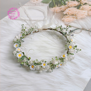 Laste juuksepein daisies ja tähtedega garland – käsitöö, plastik/resiin, Garland bränd, värske Mori stiil