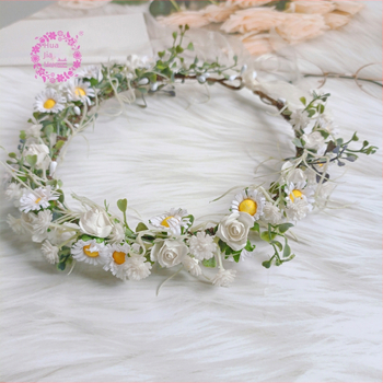 Laste juuksepein daisies ja tähtedega garland – käsitöö, plastik/resiin, Garland bränd, värske Mori stiil