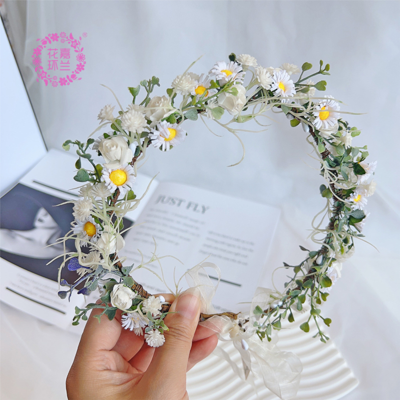 Laste juuksepein daisies ja tähtedega garland – käsitöö, plastik/resiin, Garland bränd, värske Mori stiil