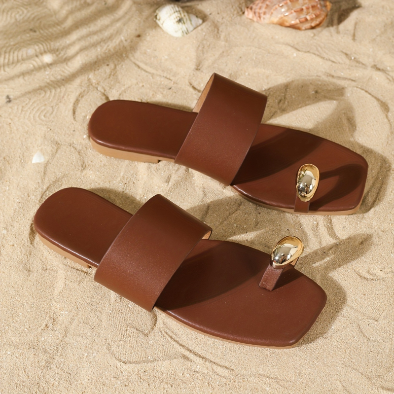 Női slip-on lapos talpú cipő, PU felsőrész, báránybőr bélés, gumi talp, egyszínű, talp vastagsága 0-3 cm