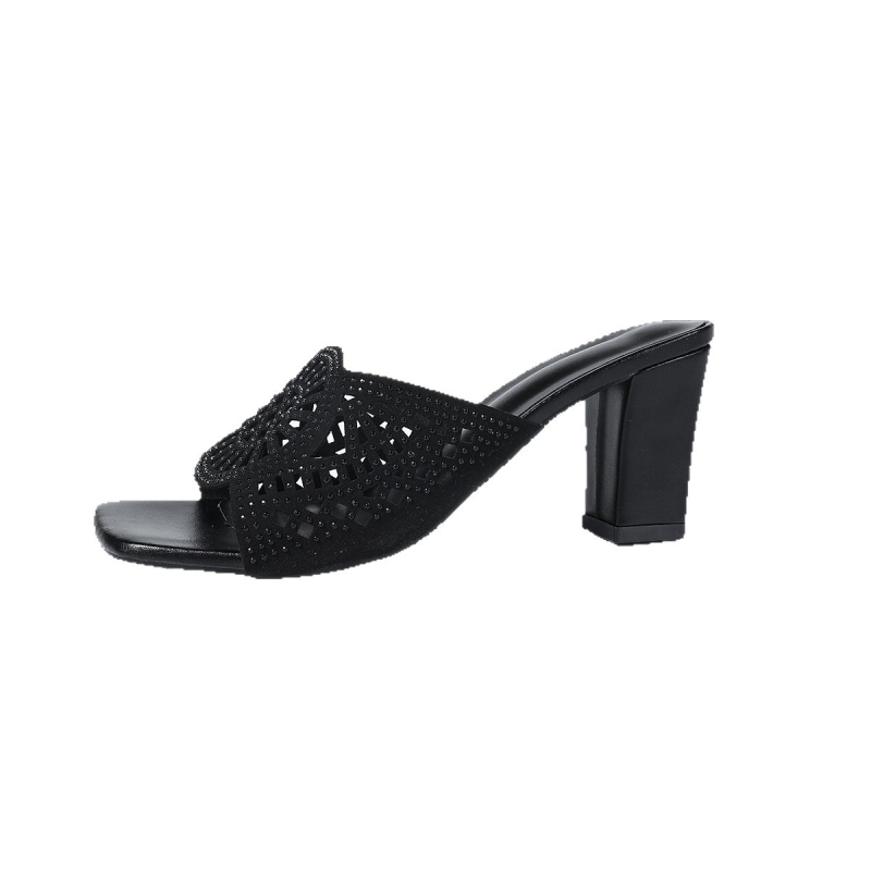 Női vastagtalpú szandál, PU felsőrész, egypántos kialakítás, kerek orr, gumi talp, nyár 2025 megjelenés