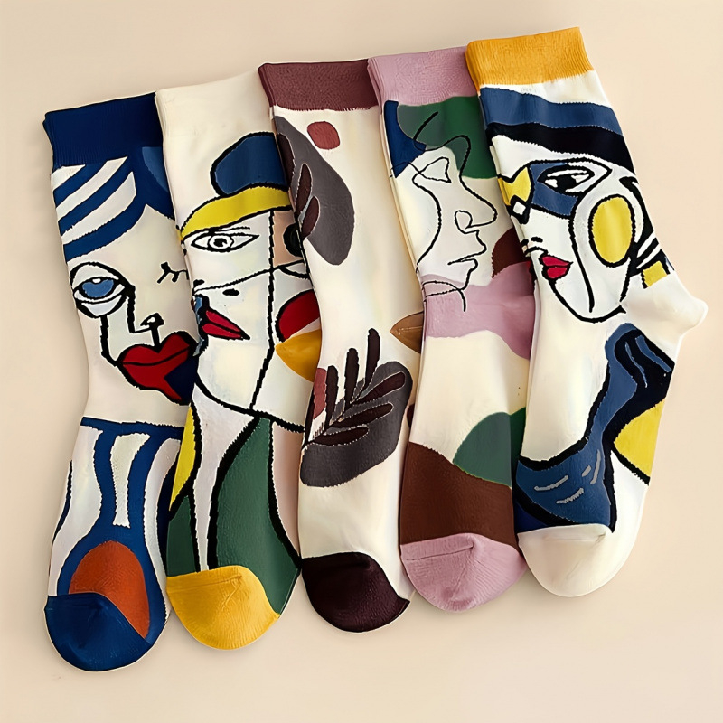 Säärised antibakteriaalsed spordisokid geomeetrilise mustriga, 95% polüester, 5% elastaan