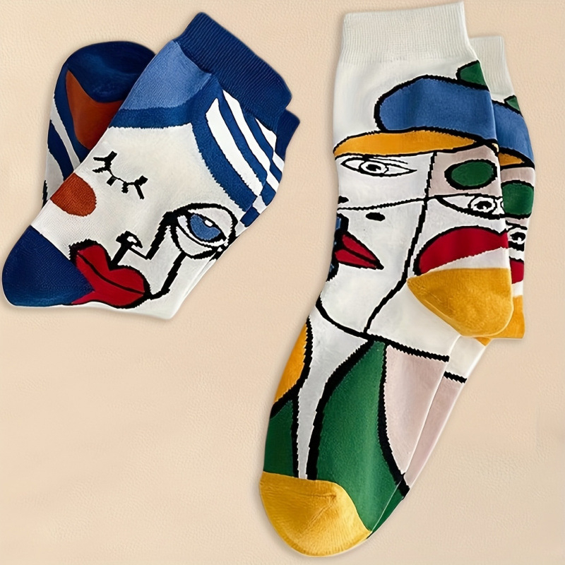 Säärised antibakteriaalsed spordisokid geomeetrilise mustriga, 95% polüester, 5% elastaan