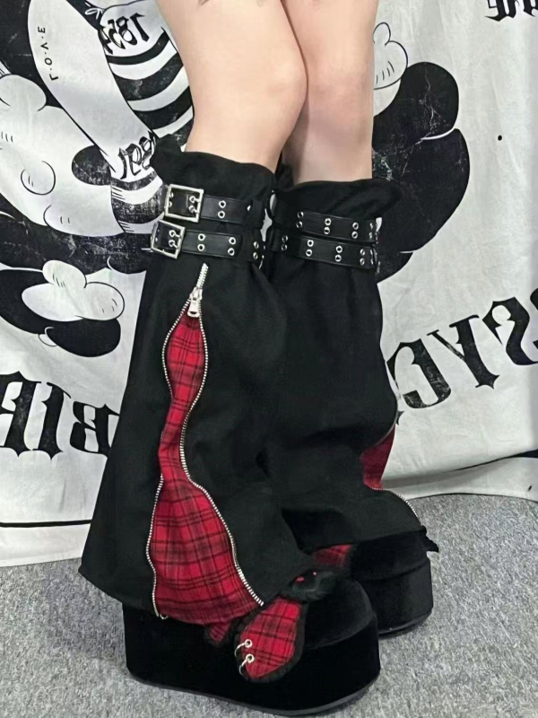 Denim teksad, kergelt laiendatud jala lõige, reguleeritav vöökoht, kollaaži/disain, tänav hipster stiil