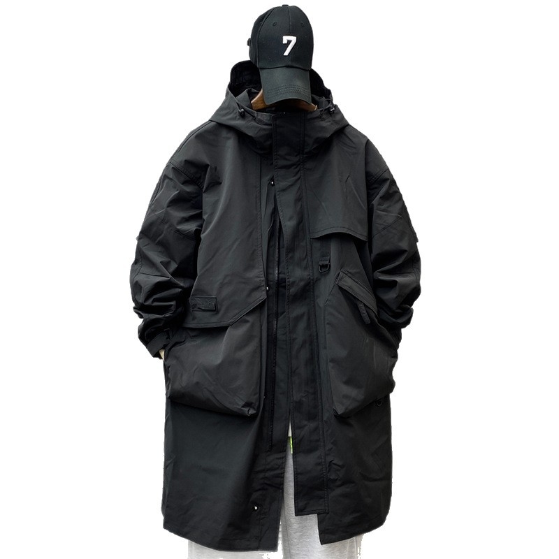 Mantel kõrge kraega, keskmise pikkusega tuulejope, tõmblukuga, vaba lõige, 3D plaastrakkud