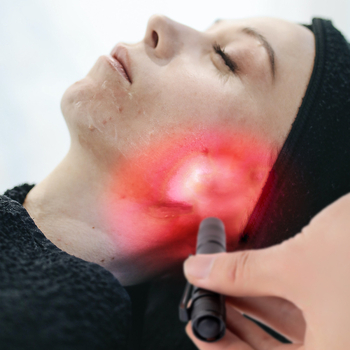 Käeshoitav veenide visualiseerimise seade LED-iga, 3W, alumiiniumkorpus